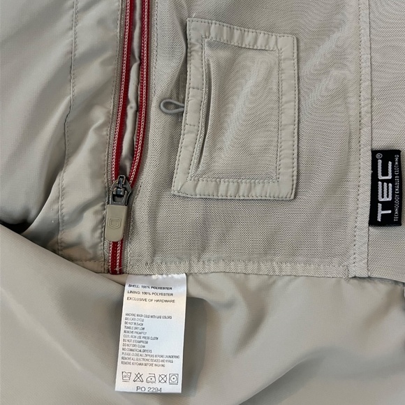 ScotteVest Featherweight Vest - Women - Picture 7 of 15